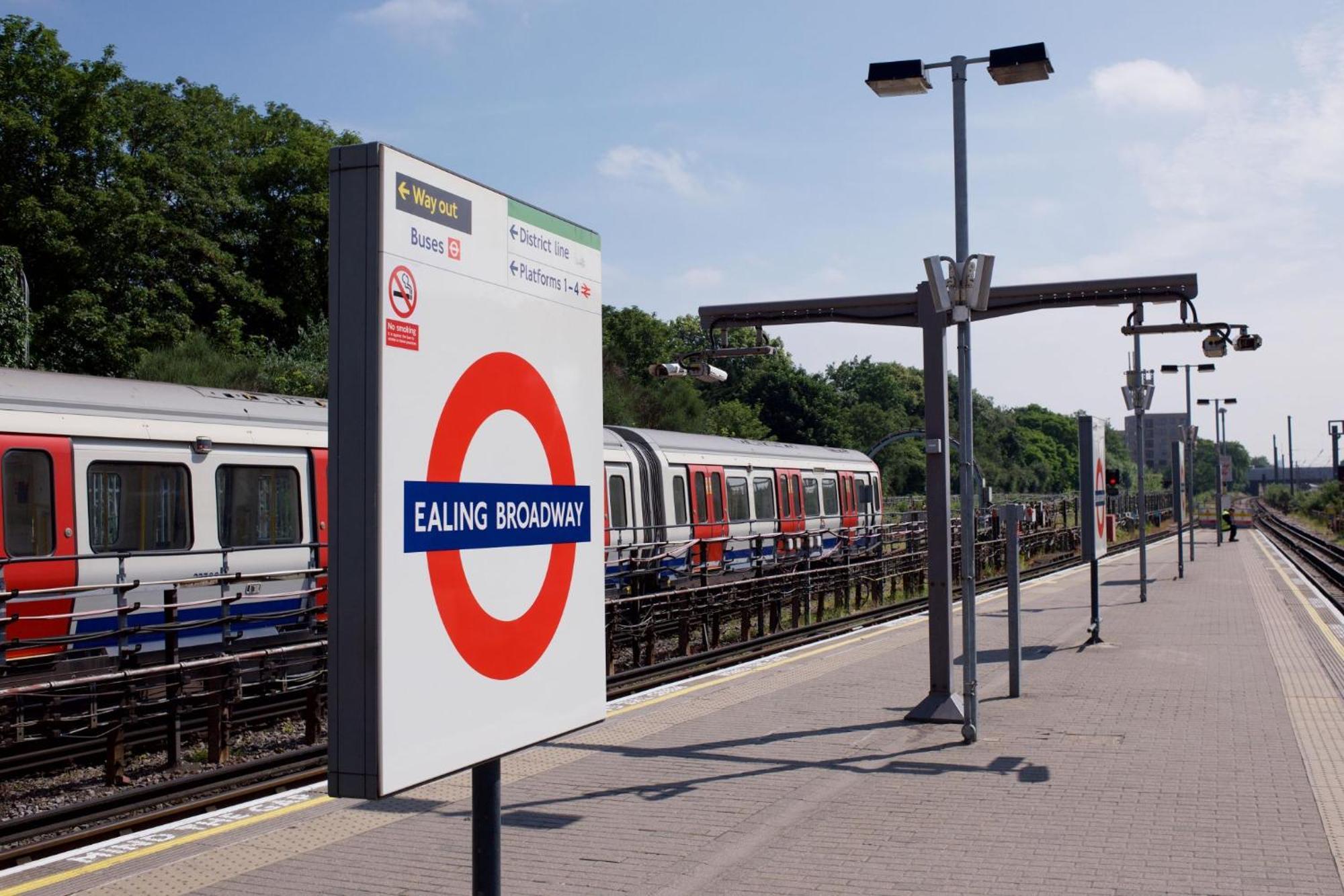 Spacious 2 Bedroom Apartment In Ealing Broadway Exteriör bild